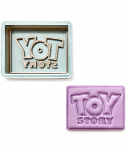 Sprinkley cookie cutters - toy story logo uitsteker met impressie bij cake, bake & love 9 Sprinkley cookie cutters - toy story logo uitsteker met impressie bij cake, bake & love 8