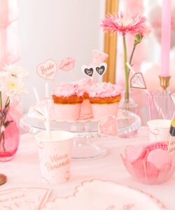 Bride to be taart & cupcake toppers – 6 stuks bij cake, bake & love 11 Bride to be taart & cupcake toppers – 6 stuks - afbeelding 3