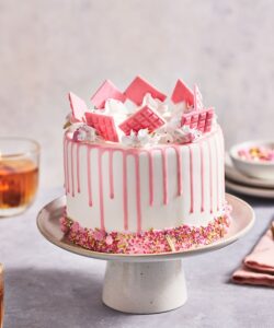 Funcakes cake drip licht roze 180g bij cake, bake & love 7 Funcakes cake drip licht roze 180g - afbeelding 2